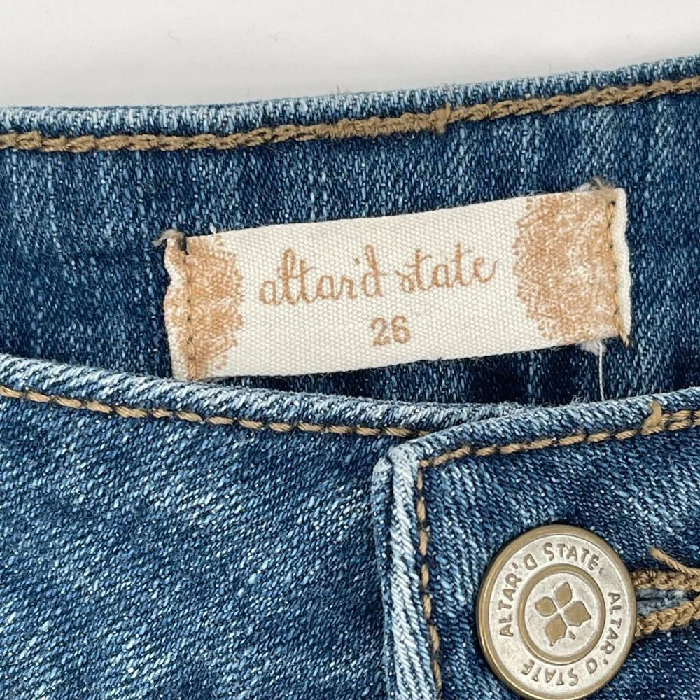 Altar'd State Lace Hem Distressed Medium Wash Denim Jean Shorts 26 - Picture 2 of 6